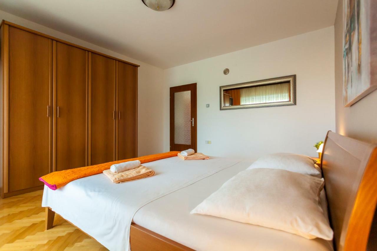 Apartment Meri クルク エクステリア 写真